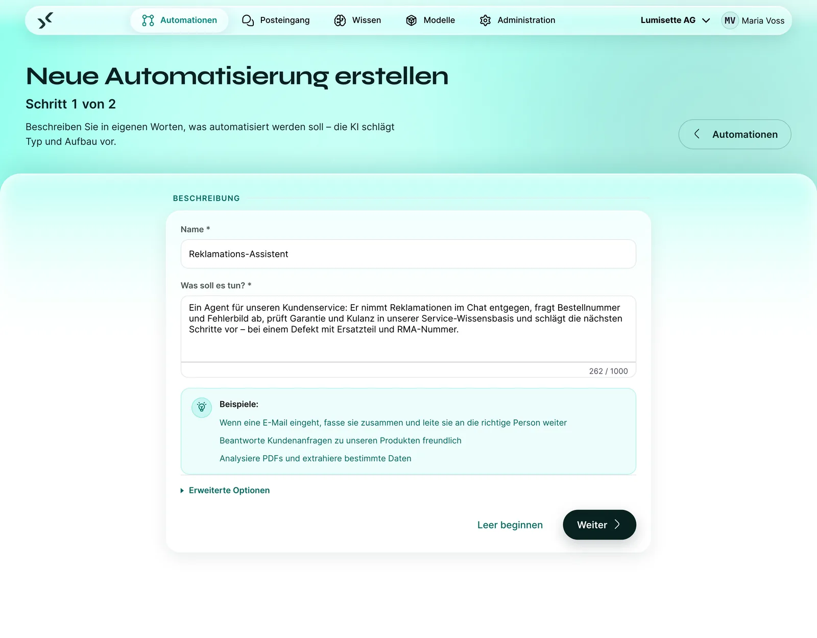 Assistent für neue Automationen im AI Kit: Ein Service-Ablauf wird in eigenen Worten beschrieben, darunter Beispiele wie „Wenn eine E-Mail eingeht, fasse sie zusammen und leite sie an die richtige Person weiter“.