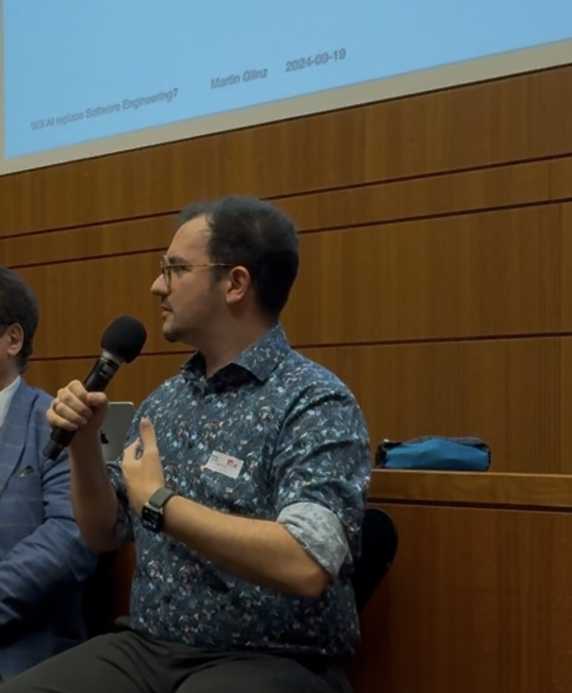 Patrick Schnell at Discussion-Panel